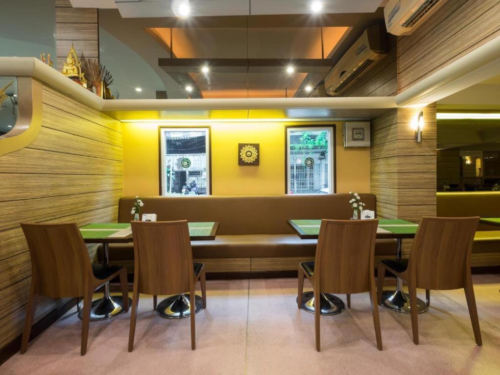 New Suanmali Hotel Банкок Екстериор снимка