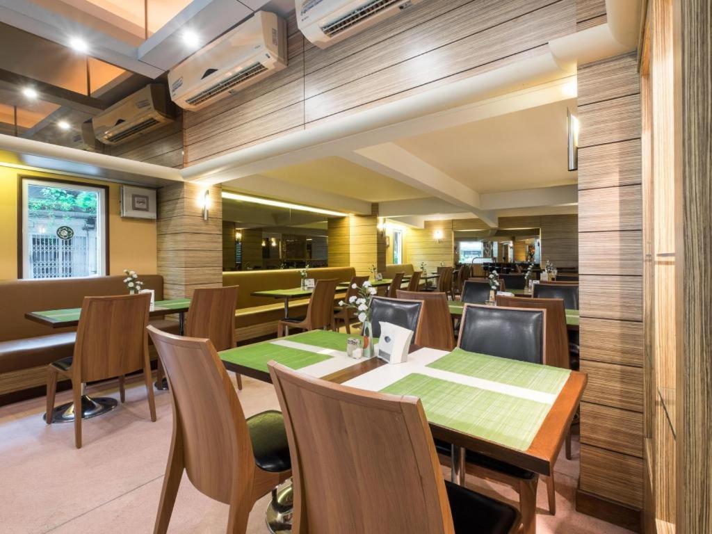 New Suanmali Hotel Банкок Екстериор снимка