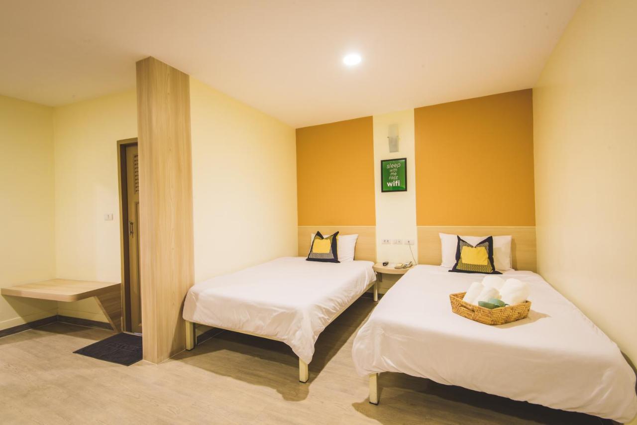 New Suanmali Hotel Банкок Екстериор снимка